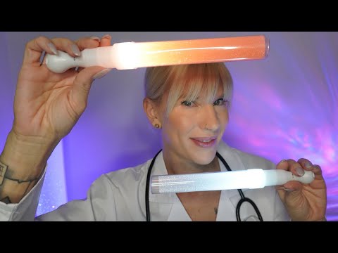 ASMR Doctor Roleplay - Du musst zum erweiterten Fokustest 🔦 ( Achtung extrem tingly)