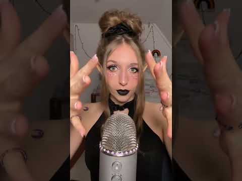Super Tingly Visuals & Mouthsounds BUT I’m an Elf 🖤 #asmr #asmrshorts #shorts