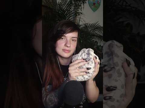 #asmr #triggersforsleep #asmrdeutsch #tingles #asmrshort #tinglysounds #soundasmr