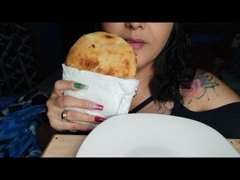 ASMR Comiendo torta de lomo