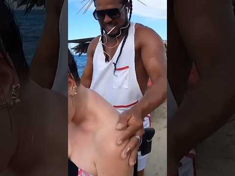 Intenso masaje en la playa #relax #massage #asmr