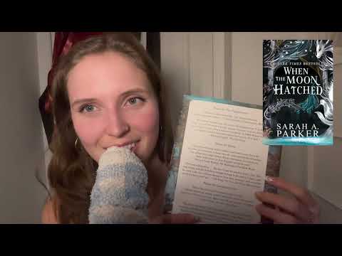 ASMR The 8 books I read in April 📖 (whispered reading wrap up + book tapping)