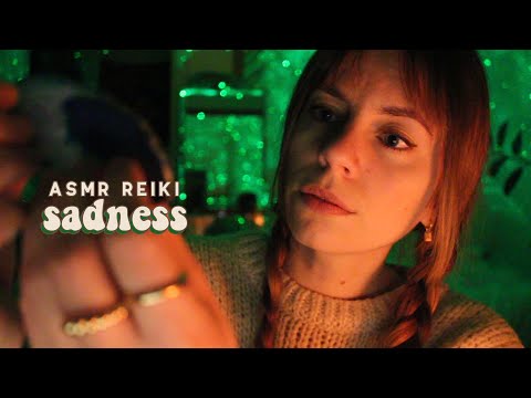 ASMR REIKI release sadness 🐚hypnotic crystal energy healing, cord pulling + plucking | soft spoken