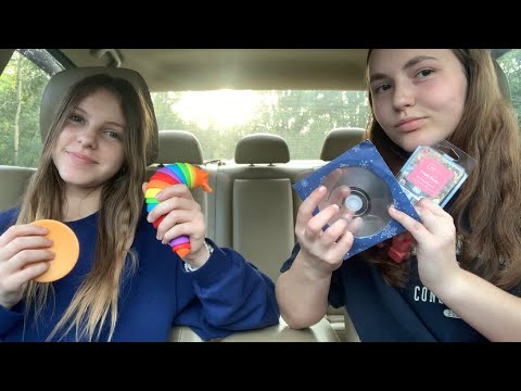 Asmr | Talking and tapping trigger sesh w/ Haylee