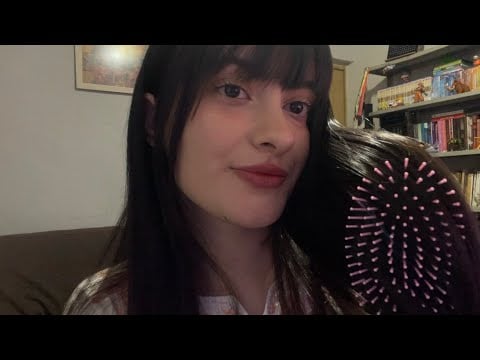 ASMR - Penteando o Cabelo e Conversando Com Vocês | Voz Suave  