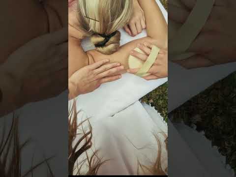 💆‍♀️ 🌿 穏やかな腕のブラシマッサージ | ASMR アウトドアリラクシングアームマッサージ – ドミニカ 🌙✨