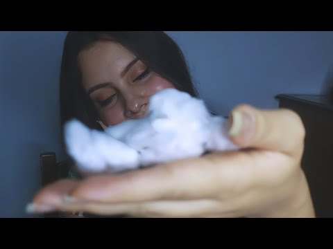 ASMR ☁️ convido você a dormir nas nuvens ☁️ gatilhos visuais e sonoros com algodão