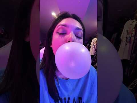 BUBBLE ASMR | blowing bubble gum popping sounds #chewinggum #bubb