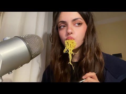 ASMR | Comiendo comida ASIÁTICA 🍜🥢 + charlita divagando😋