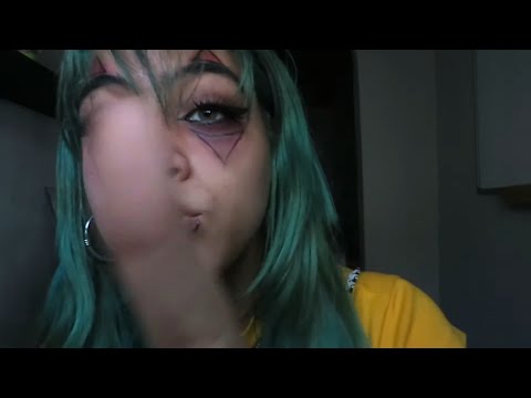 ASMR TOCANDO TU CARITA