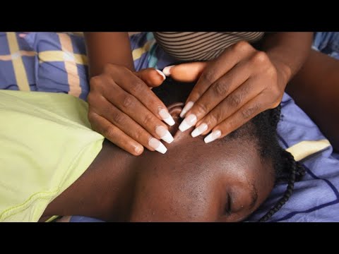 ASMR RELAXING EARCLEANING AND NITPICKING WITH SOFT WHISPERS FOR DEEP SLEEP 😴 