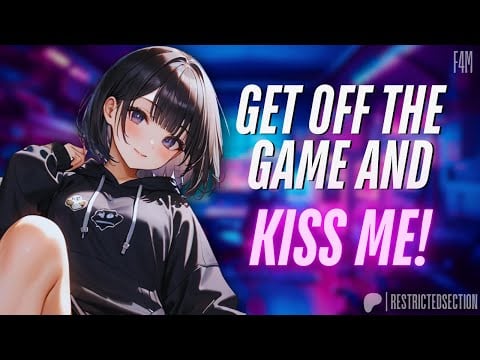 I’m Wearing Your Hoodie and Nothing Else [F4M] [Clingy] [Gamer BF] [ASMR Roleplay] [Lap Sitting]