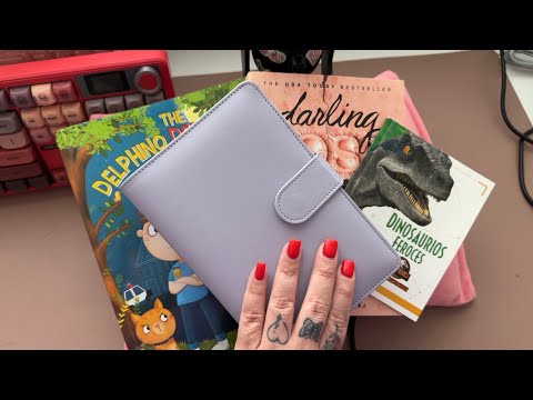 ASMR book tingles 📚- gripping, tapping & page turning 