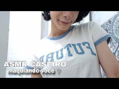 ASMR MAQUIANDO VOCÊ (sons de produtos de maquiagem)♡