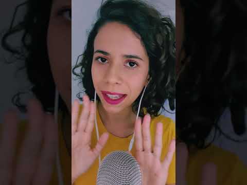 ASMR #shorts | Cuidando da sua pele antes de dormir 😴