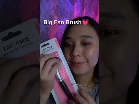 ASMR Big Fan Brush 💗 Soft Brushing Sound #asmr #brush
