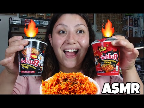 ASMR Mukbang ramen EXTRA PICOSO 🥵🔥 - Maria Ruiz