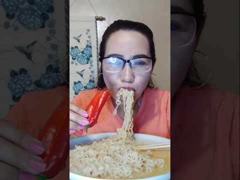 RAMEN WITH RED PEPPER #shortsfeed #mukbang #eating #eatingshow #food #foodie #everyone #ramen #asmr