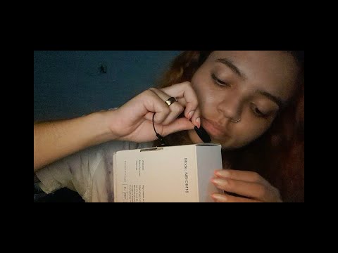 ASMR: no mic do fone, conversinha e alguns triggers