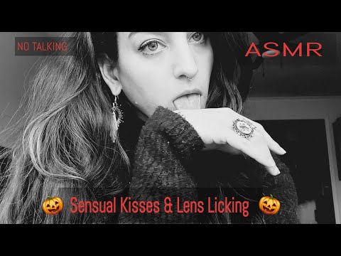 ASMR | Sensual Kisses and Licks (NO TALKING)