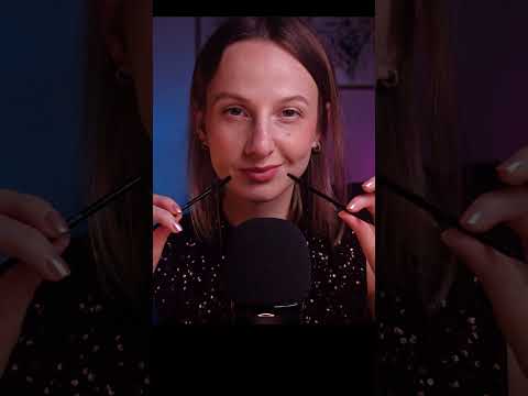 Spoolie & Pen Nibbling 👄 (ASMR)