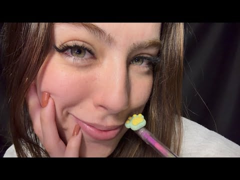 ASMR- BEM DE PERTINHO! (Toques na tela e conversa em voz suave) 