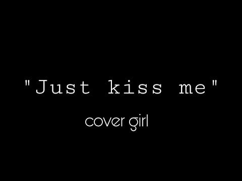 [F4A] needy gf wakes you up for kisses [nighttime][cuddles][praise][sleep-aid][asmr gf]