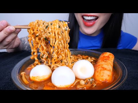 SOFT BOIL EGGS + SPICY NOODLES + KIMCHI (ASMR EATING SOUNDS) NO TALKING | SAS-ASMR