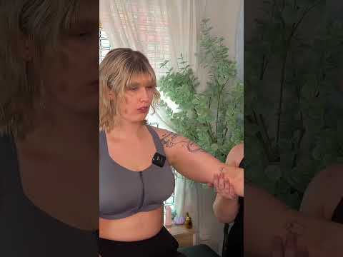 Daily Short-ASMR Chiropractor & Massage RP🩷 #asmr #asmrrealperson #asmrchiropractor #asmrmassage