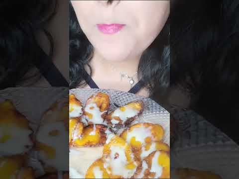 ASMR Comiendo plátanos fritos y te muestro mi labial