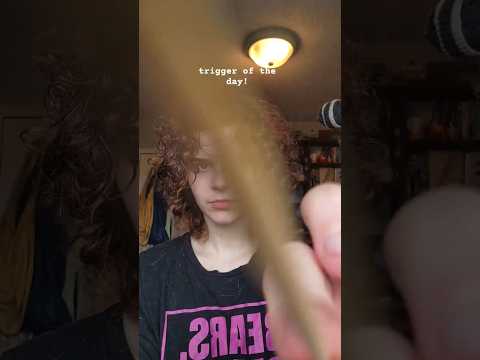 #asmr #lofiasmr #asmrtriggers #asmrshorts #triggeroftheday