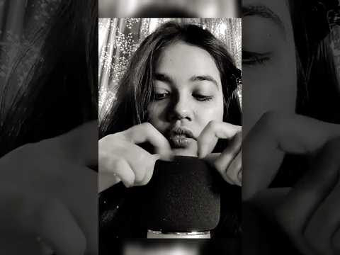 ASMR~MIC SCRATCHING #asmr #asmrshorts #asmrmicscratching