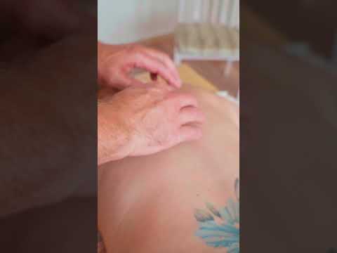 Deep tissue massage and chiropractic adjustments for Catherine #backcrack