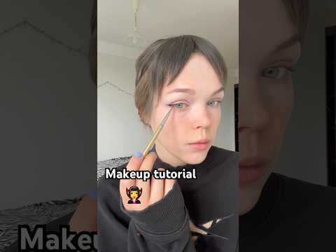 Я покрасила волосы!!! Для видео (+), не хватило краски (-) #shorts #makeup #makeuptutorial #макияж