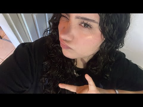 ASMR-ROLEPLAY ESTILISTA TERRIBLE TE CORTA EL PELO