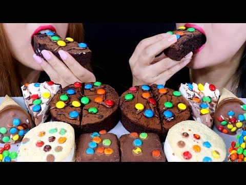 ASMR M&M'S ICE CREAM, CHOCOLATE CAKE, CHOCOLATE PIE, BROWNIES 리얼사운드 먹방 | Kim&Liz ASMR