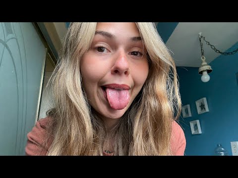 ASMR Fast & Chaotic Mouth Sounds/Hand Movements👄