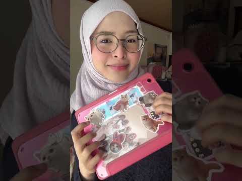 what's in my bag 💕🫶🏻🌷 #asmr #asmrvideo #asmrmalaysia #asmrsounds #whatsinmybag #asmrcommunity