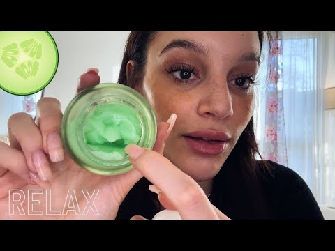 ASMR | GIVING YOU A FACIAL