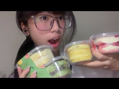 【00猪 ASMR】助眠食音 | 小蛋糕无骨鸡爪咀嚼音 | Chewing sound of boneless chicken feet and  cakes
