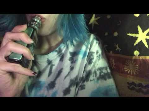 Asmr vaping + taping and tongue clicking