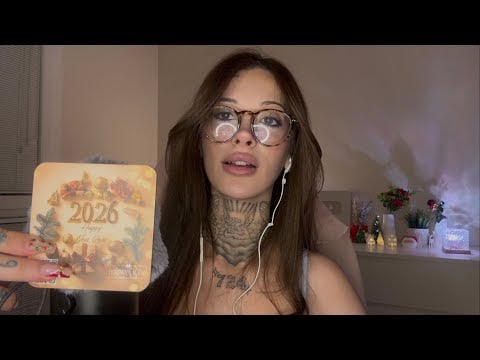 Akasi ASMR kanalı canlı yayında