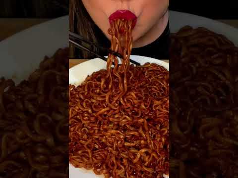 SPICY BLACK BEAN NOODLES CHALLENGE! 🥵#asmreating #asmr #shortsasmr