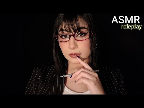 ASMR | CHEFE CIUMENTA EXIGE QUE VOCÊ TENHA PULSO FIRME 🖊️📃 (voz suave)