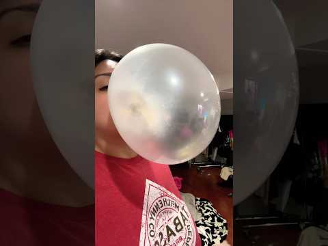 BUBBLE ASMR | blowing HUGE bubble gum blowing sounds quench #asmr #bubblegum