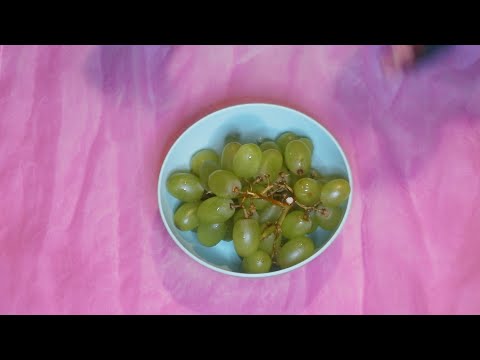 SWEET GREEN JUICY GRAPES ASMR EATING SOUNDS