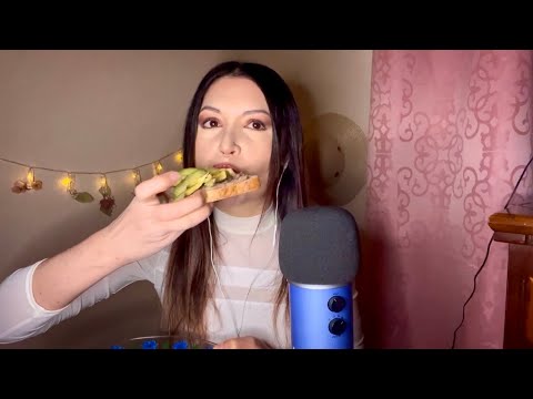 ASMR Comiendo Pan con Frijoles y Agucate | Eating Bread with Beans and Avocado | No Talking