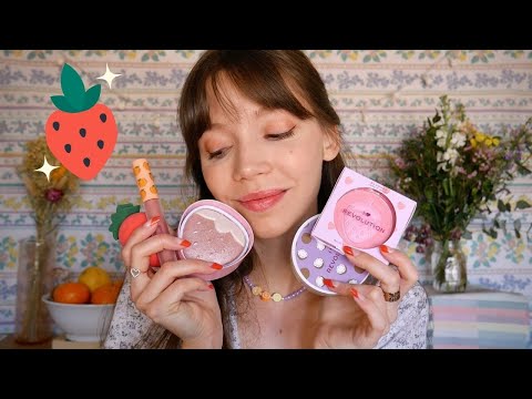 ASMR | Fraise te fait un maquillage fruité 🍓 (layered)