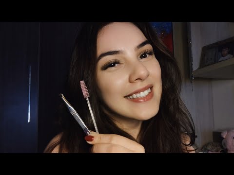 ASMR FAZENDO SUA SOBRANCELHA - Mori Yumi