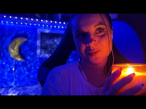 ASMR a poca luz con mouth sounds, música relajante y tapping para dormir rápido 😴